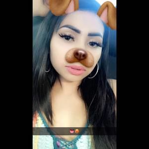 Meet your Posher, Yessenia